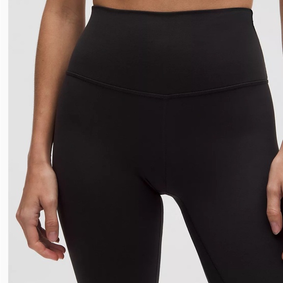 lululemon athletica wunder under Black Leggings size 10 25” inseam - Picture 5 of 5